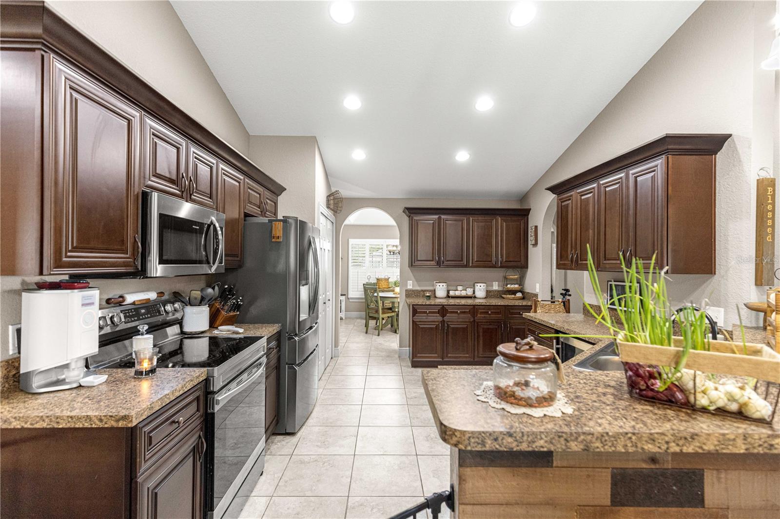 MARION OAKS UN 04 - Residential