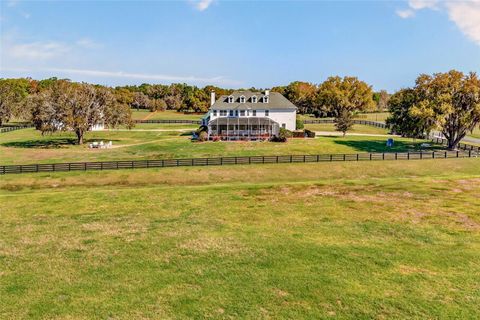 Tiny photo for 2730 SE 101st Street, Ocala, FL 34480 (MLS # OM721201)