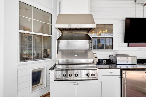 Tiny photo for 2730 SE 101st Street, Ocala, FL 34480 (MLS # OM721201)