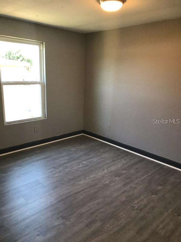 ESSEX DOWNS - Residential Lease