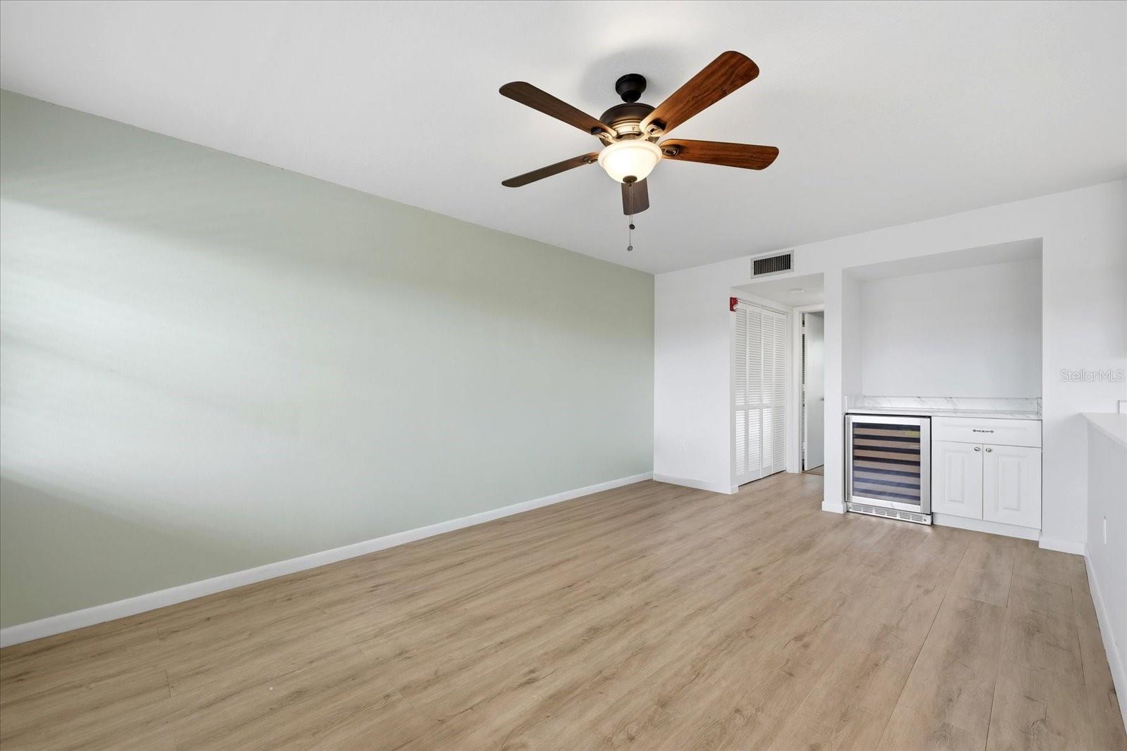 WINSTON GATEWAY ASSOC INC CONDO - Residential