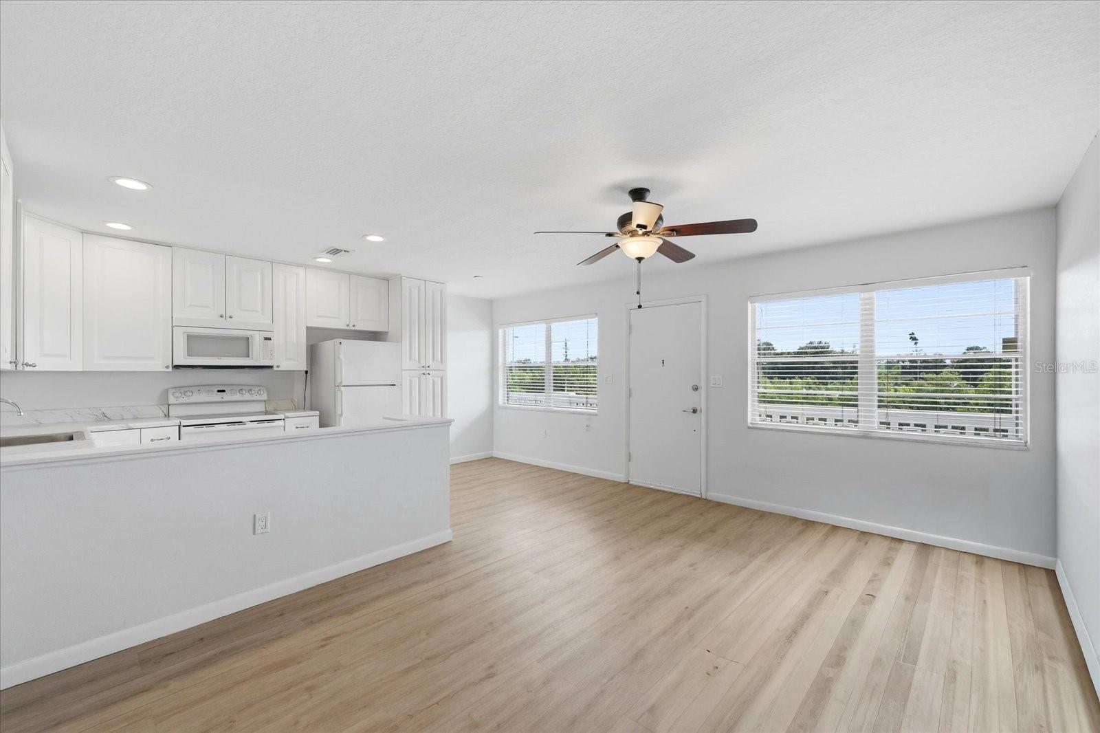 WINSTON GATEWAY ASSOC INC CONDO - Residential