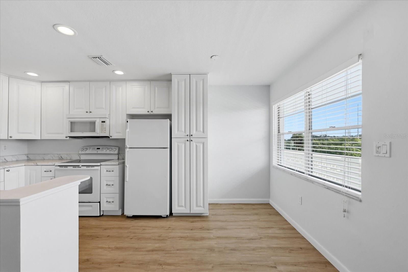 WINSTON GATEWAY ASSOC INC CONDO - Residential