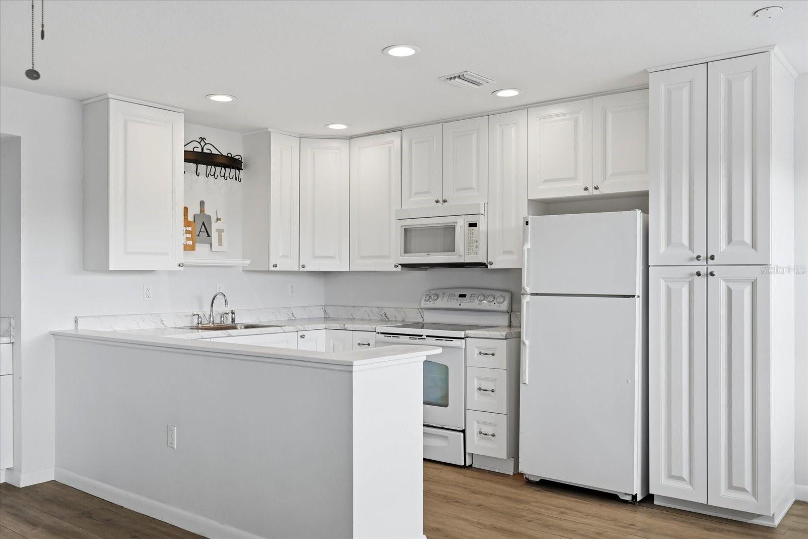 WINSTON GATEWAY ASSOC INC CONDO - Residential