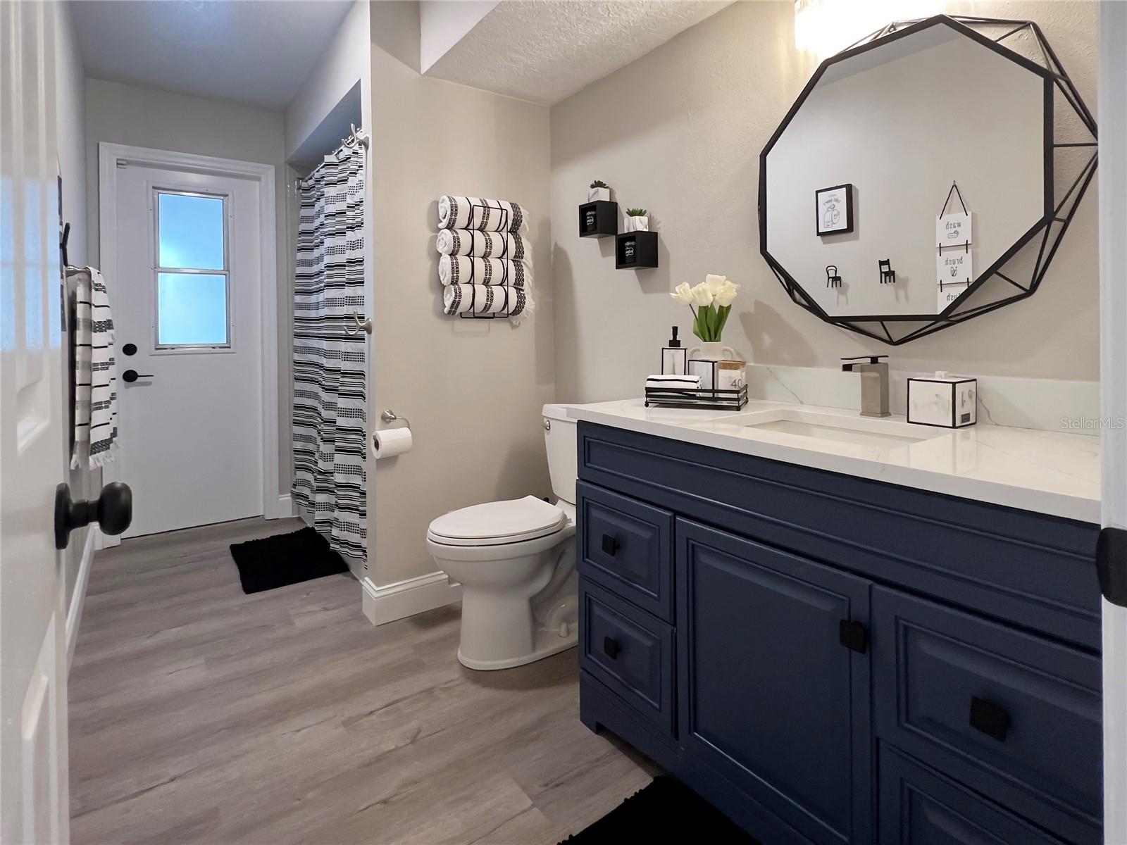 KINGS COVE - Residential