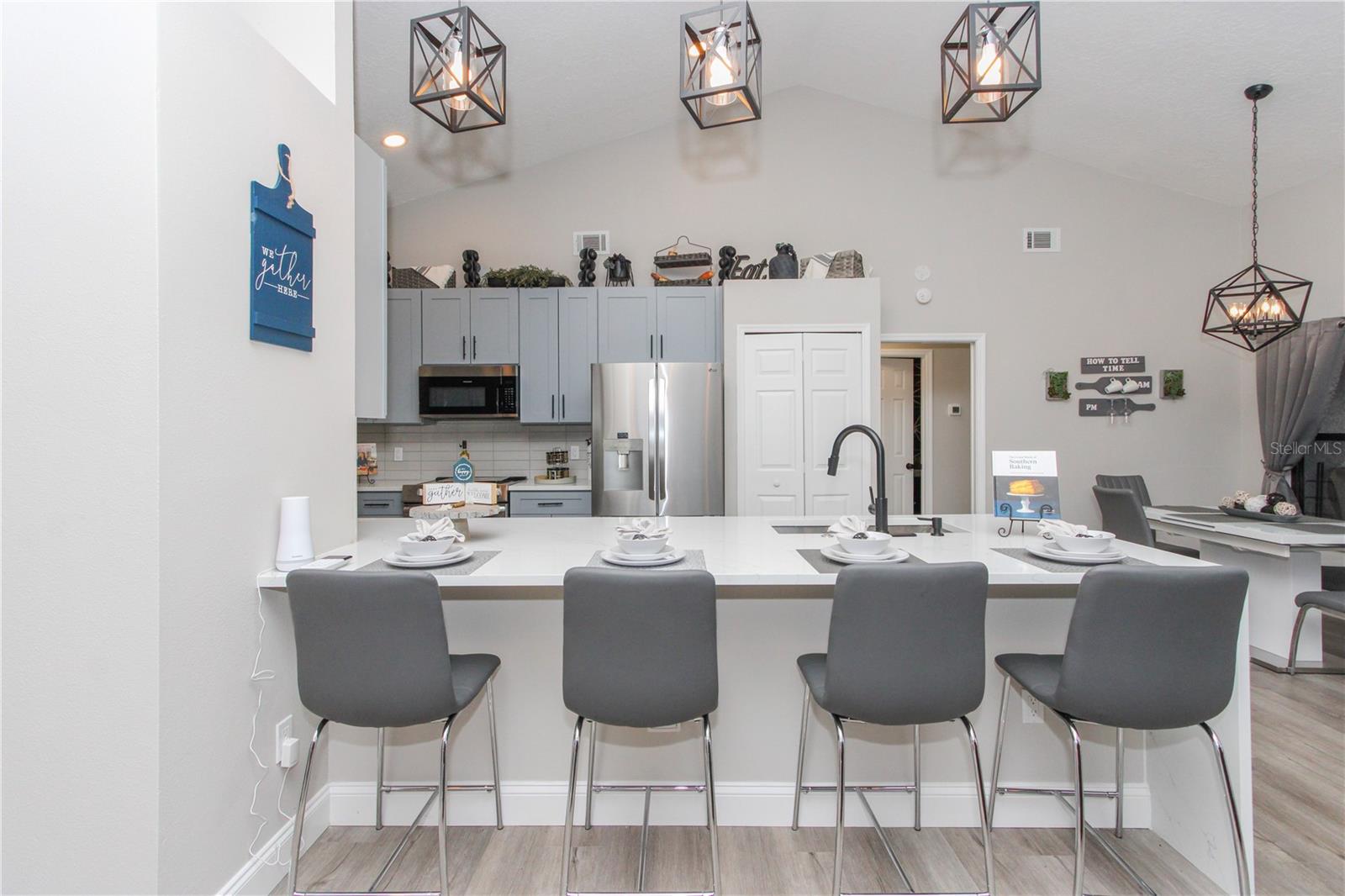 KINGS COVE - Residential