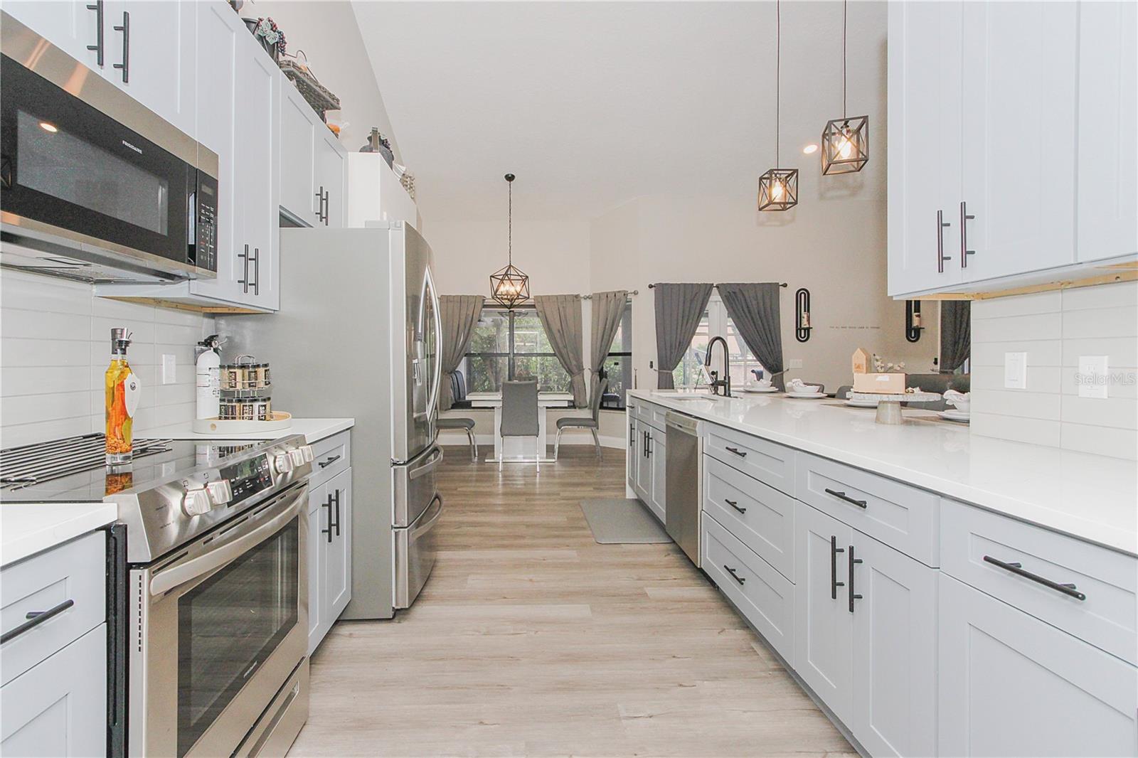 KINGS COVE - Residential