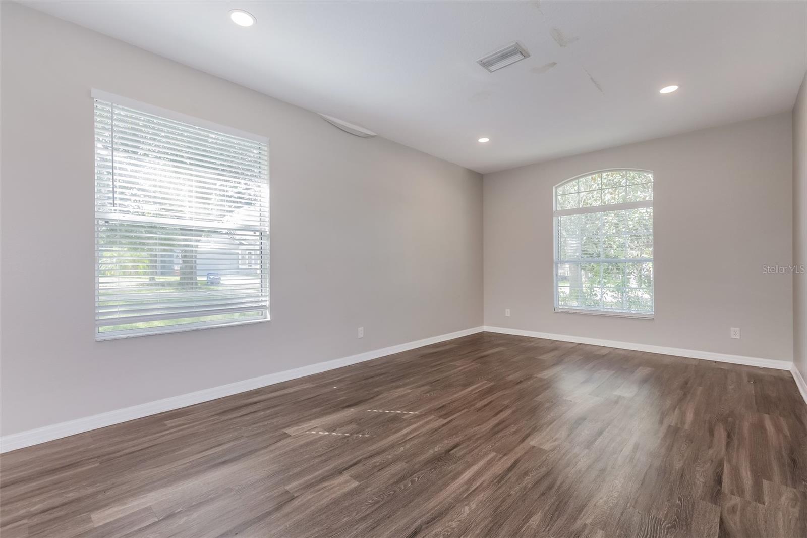 SOUTHERN OAKS GROVE - Residential