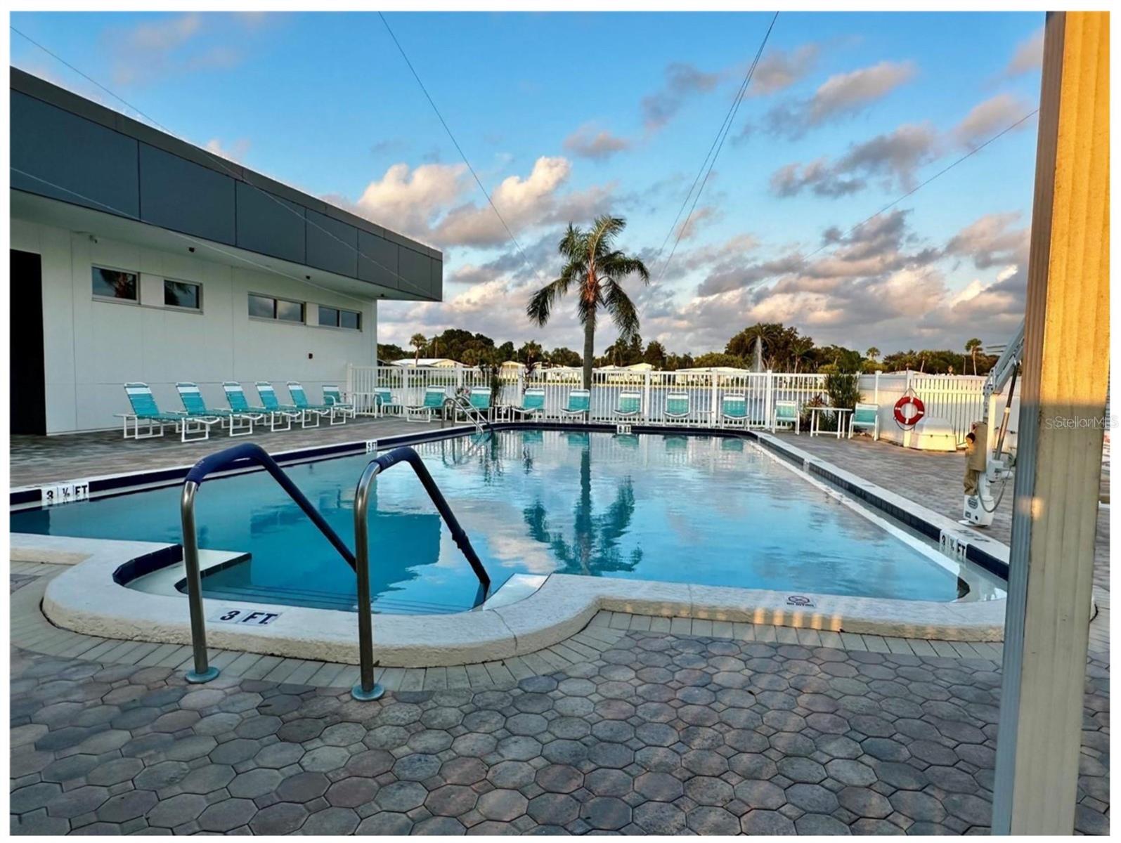 FAIRWAY VILLAGE MOBILE HOME PARK UNREC - Residential