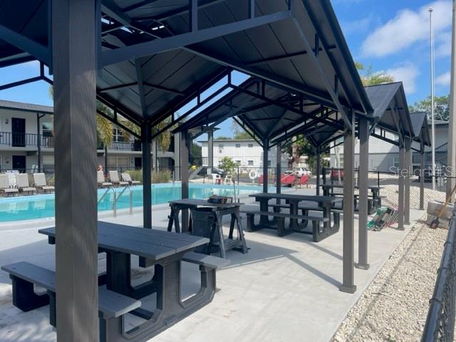 LAKE BELLEAIR SUB - Residential Lease