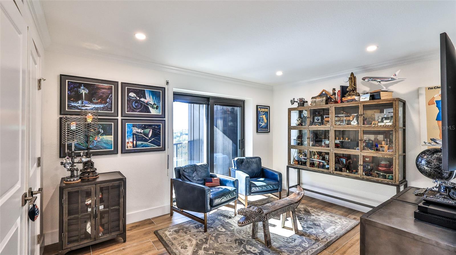 DIAMOND HEAD POINT CONDO - Residential