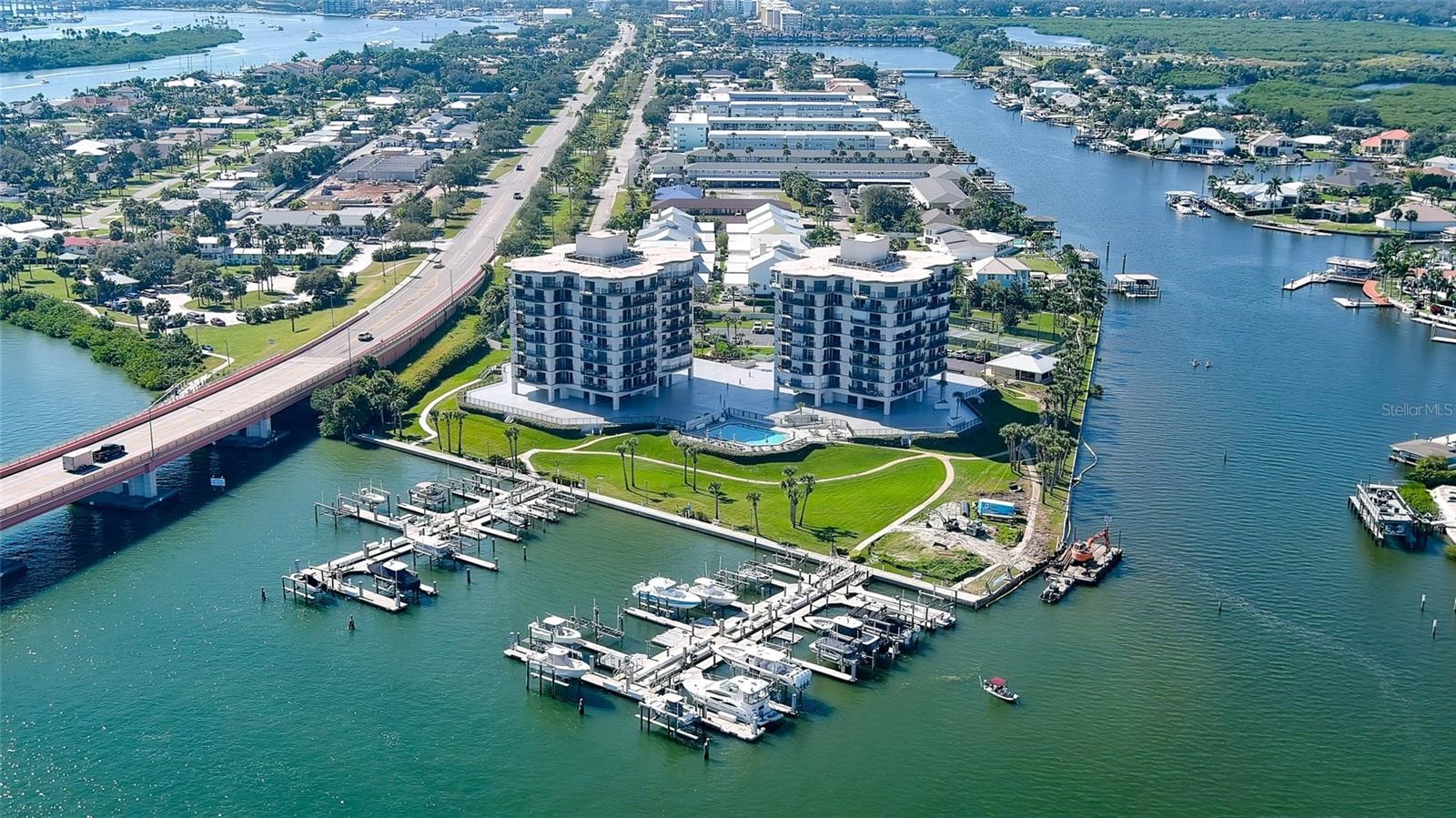 DIAMOND HEAD POINT CONDO - Residential