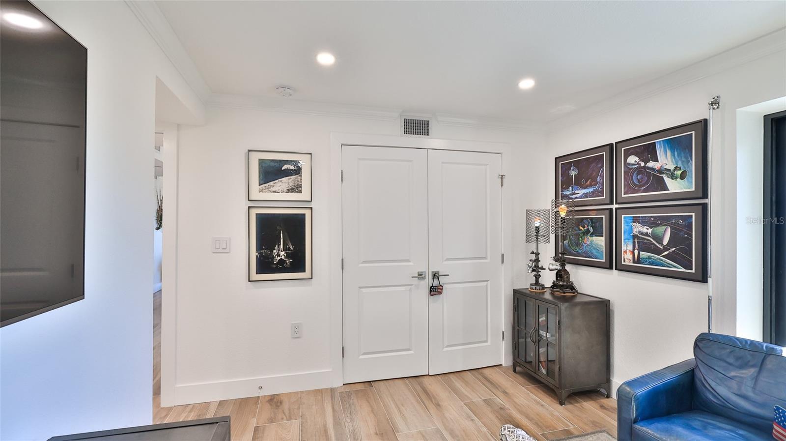 DIAMOND HEAD POINT CONDO - Residential