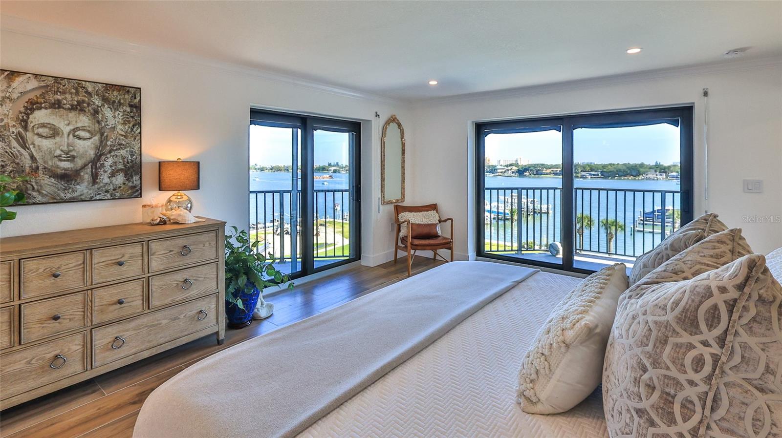 DIAMOND HEAD POINT CONDO - Residential