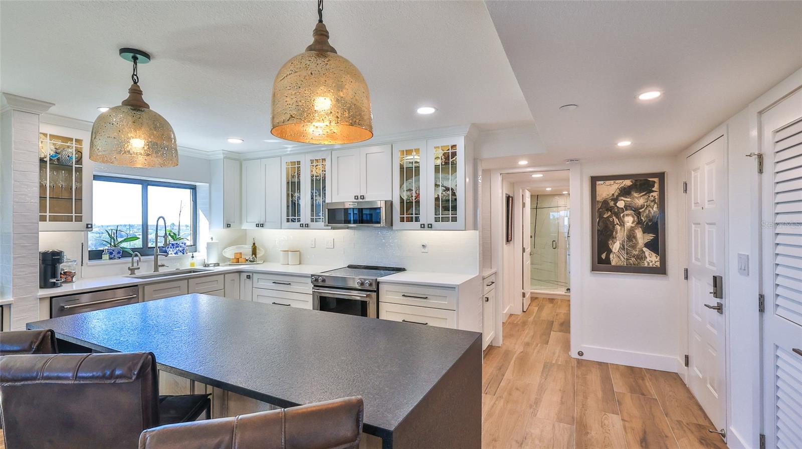 DIAMOND HEAD POINT CONDO - Residential