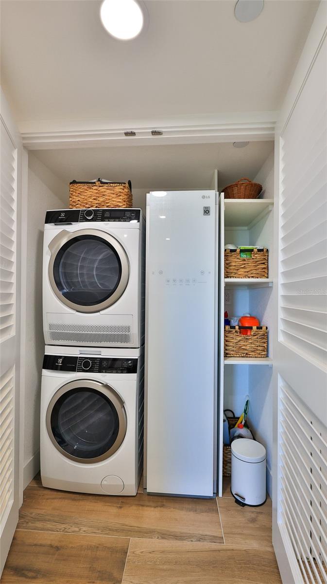 DIAMOND HEAD POINT CONDO - Residential