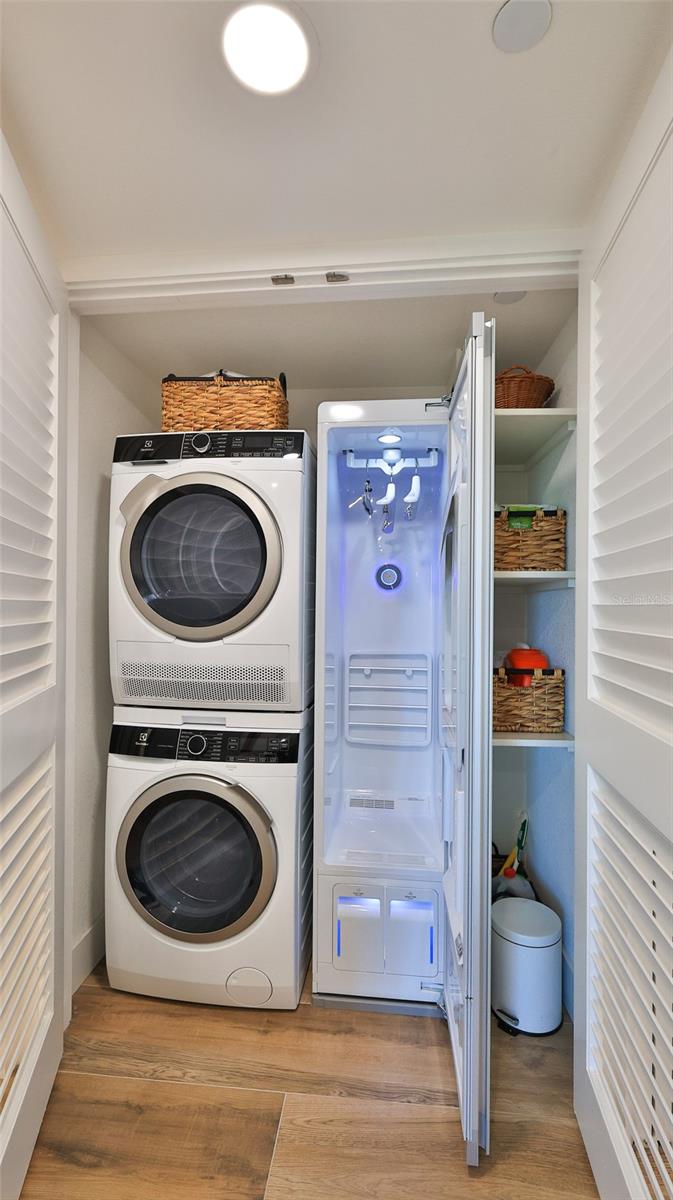 DIAMOND HEAD POINT CONDO - Residential