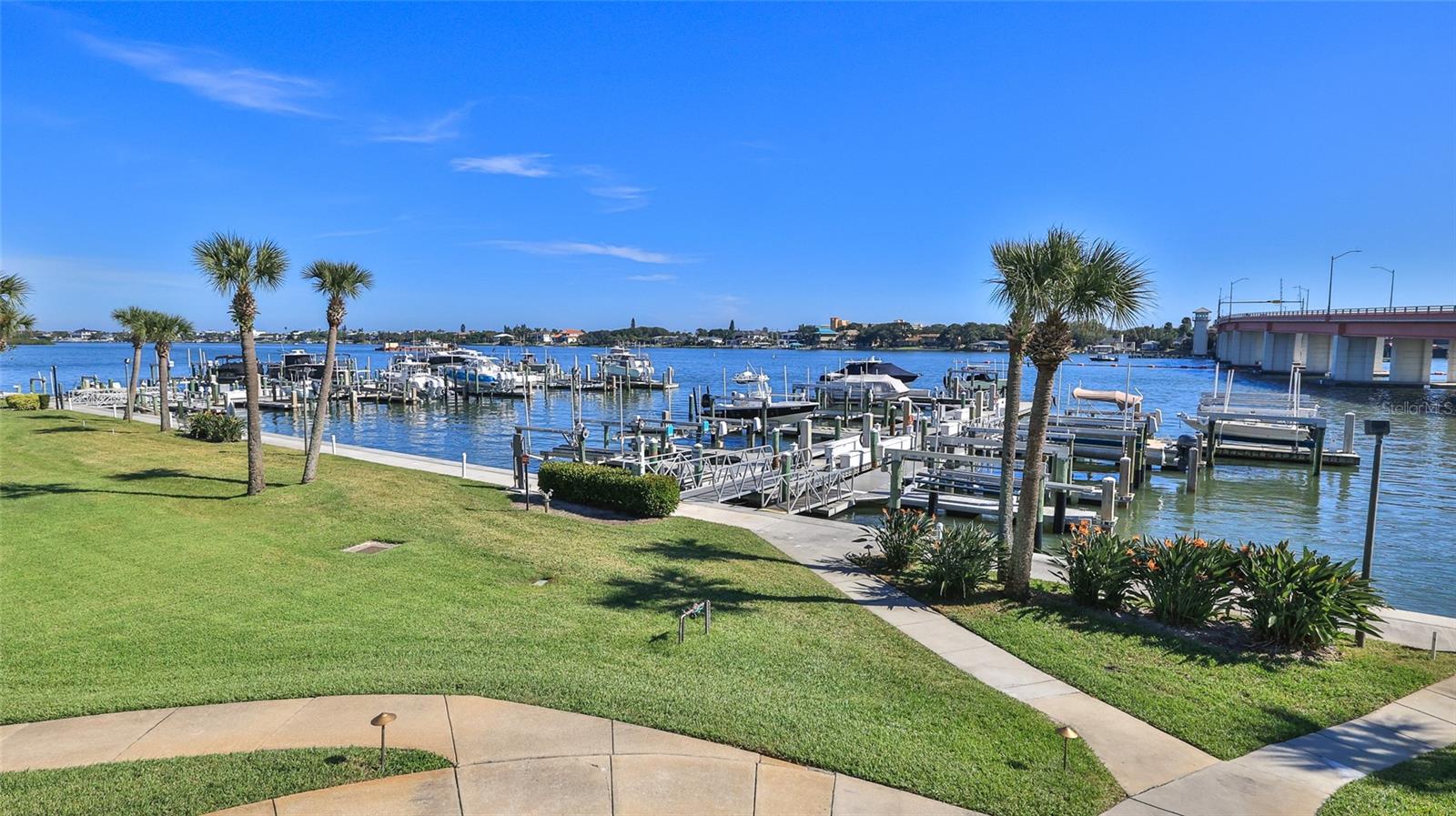 DIAMOND HEAD POINT CONDO - Residential