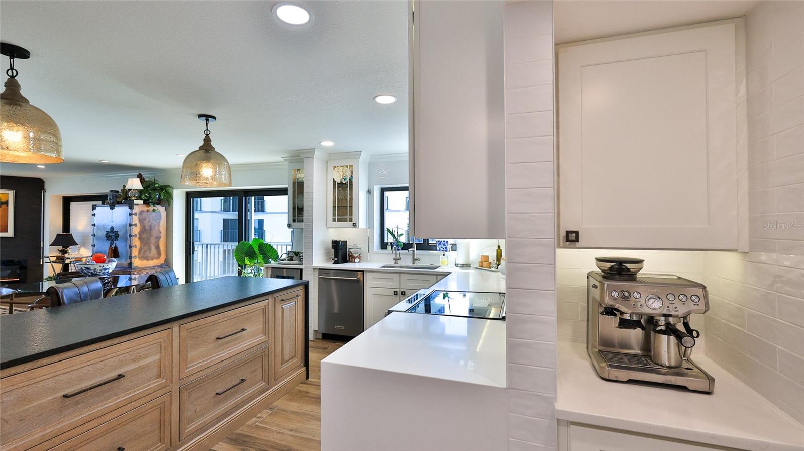 DIAMOND HEAD POINT CONDO - Residential