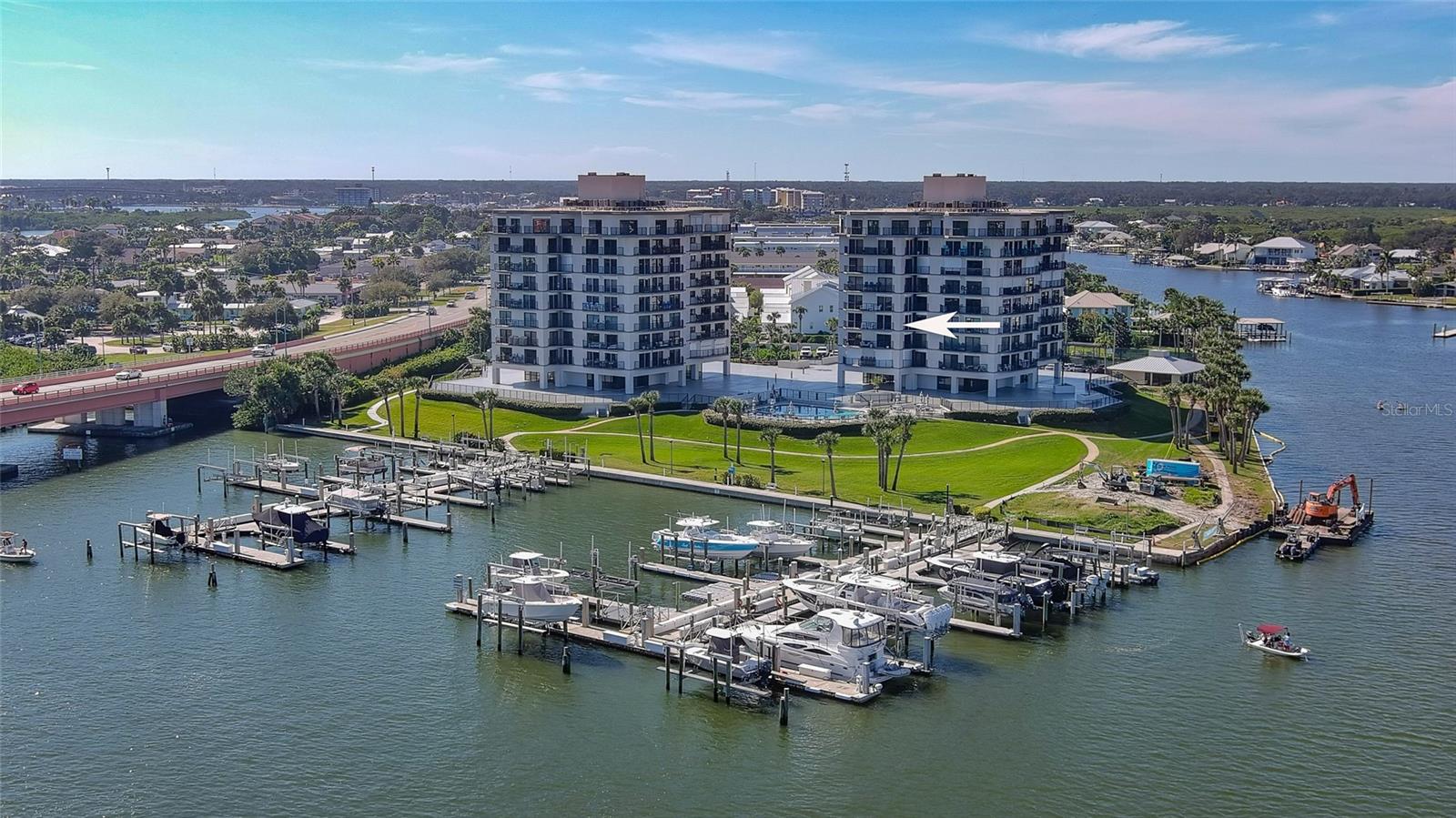 DIAMOND HEAD POINT CONDO - Residential