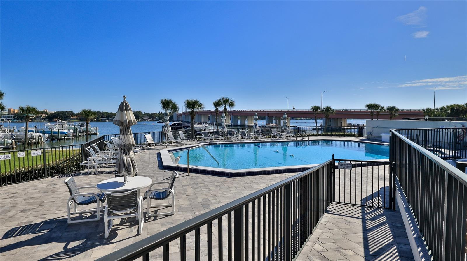 DIAMOND HEAD POINT CONDO - Residential