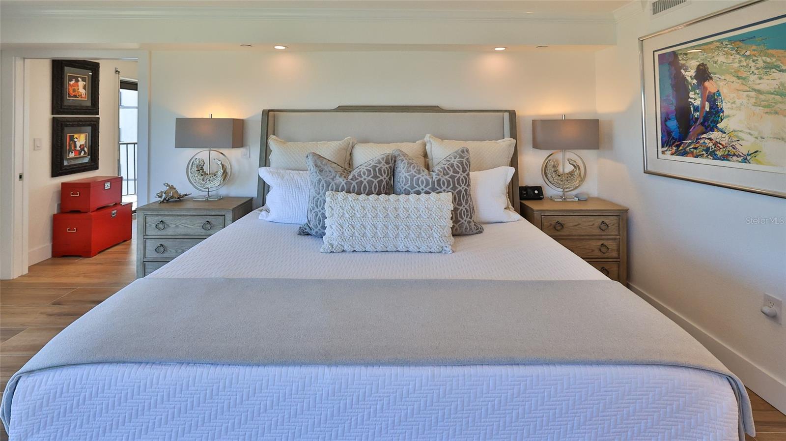 DIAMOND HEAD POINT CONDO - Residential