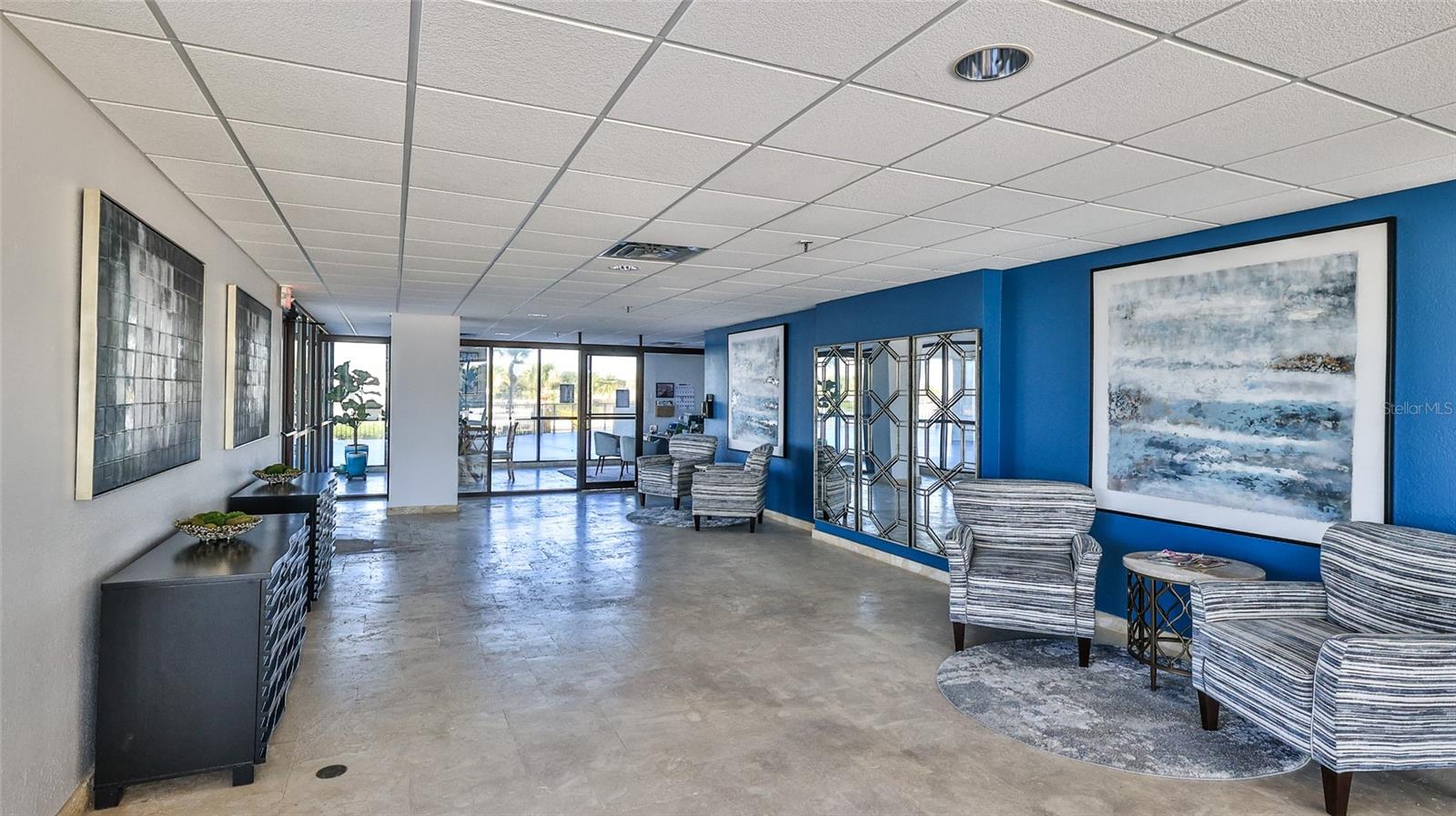 DIAMOND HEAD POINT CONDO - Residential