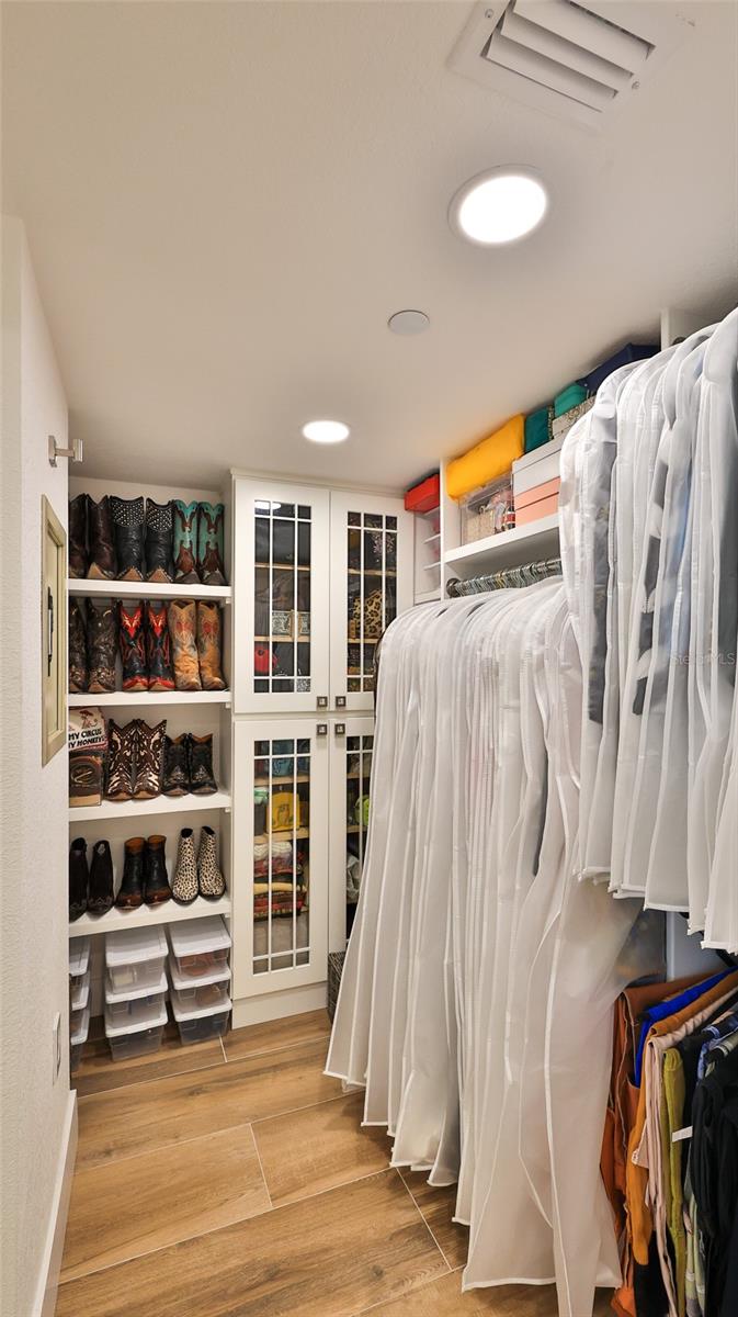 DIAMOND HEAD POINT CONDO - Residential