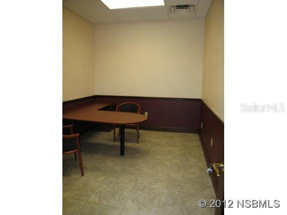 Airport Indust Park 02 - Commercial Lease