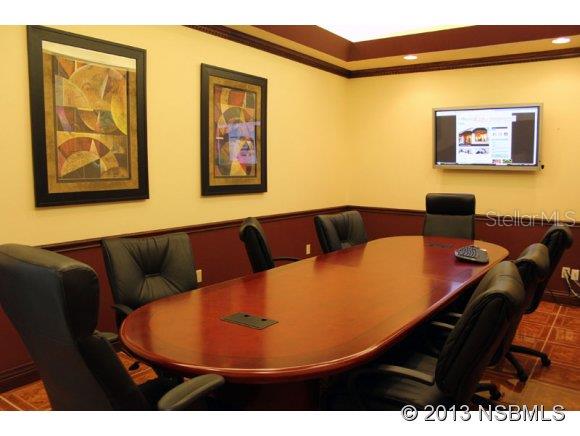 Airport Indust Park 02 - Commercial Lease