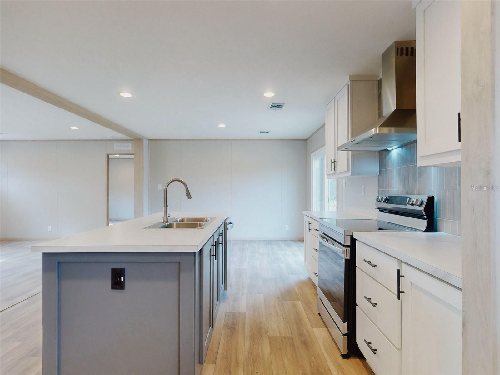 BIG TREE LAKES SEC B - Residential