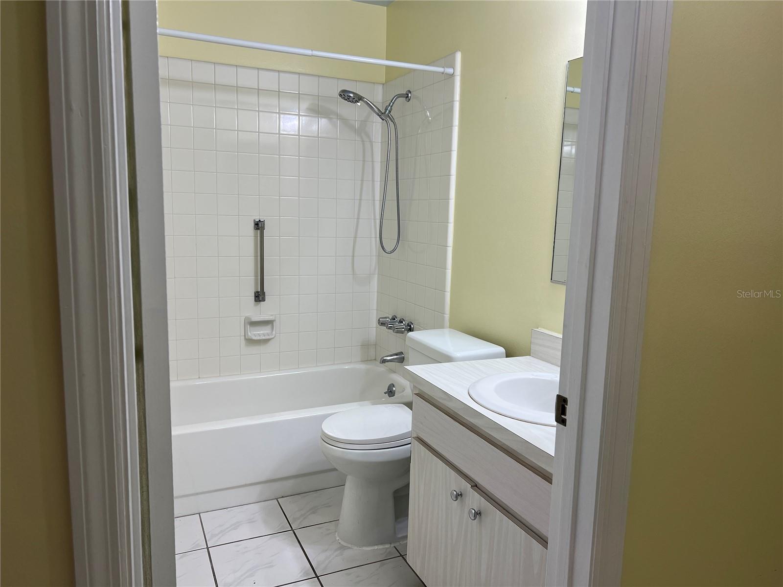 FAIRFIELD C CONDO - Residential Lease