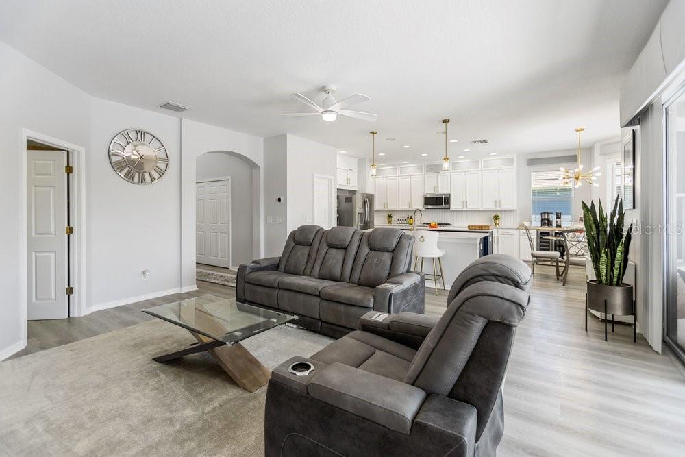 LAKESHORE RANCH PH I - Residential