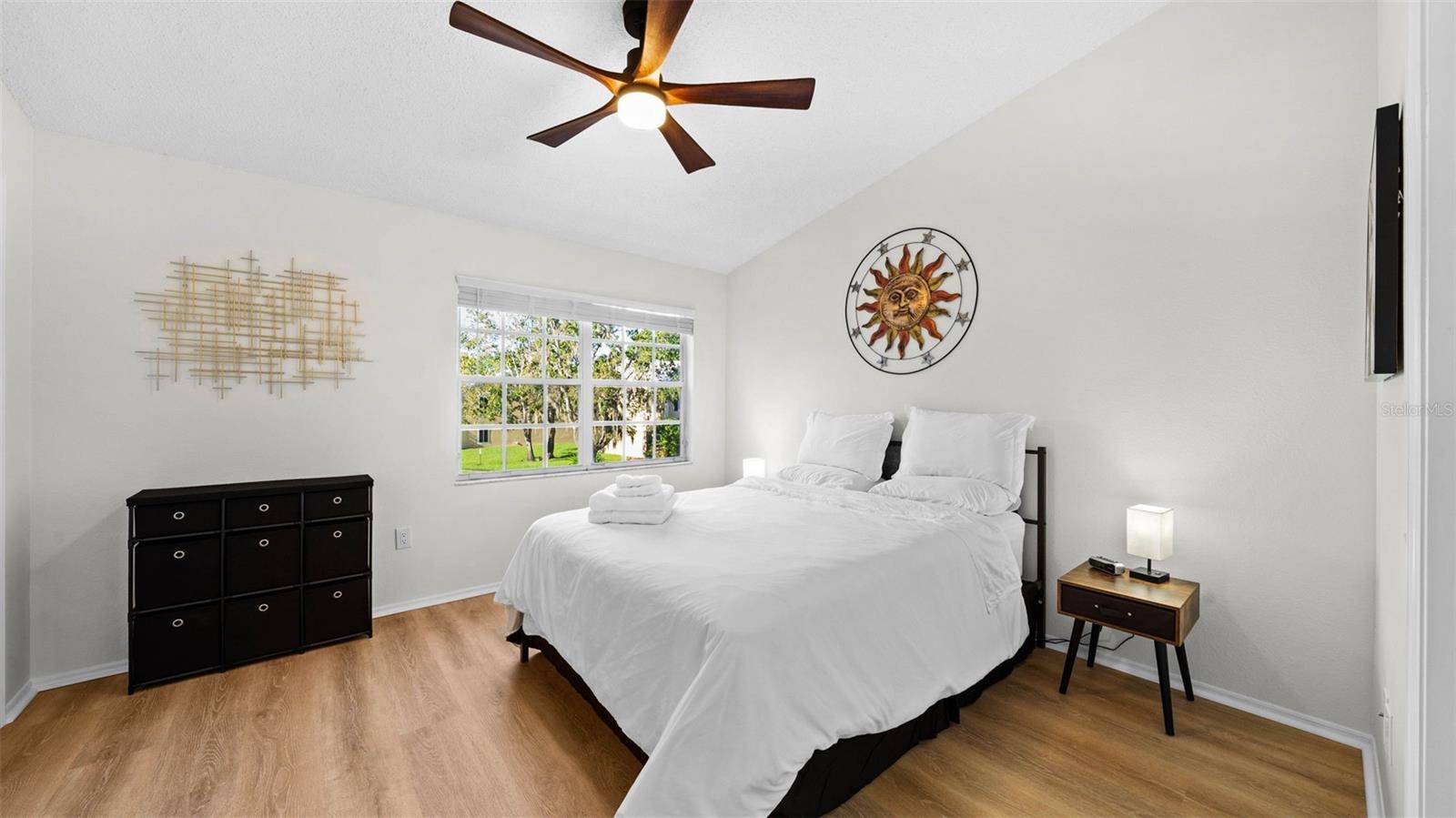 BERKELEY SQUARE - Residential Lease