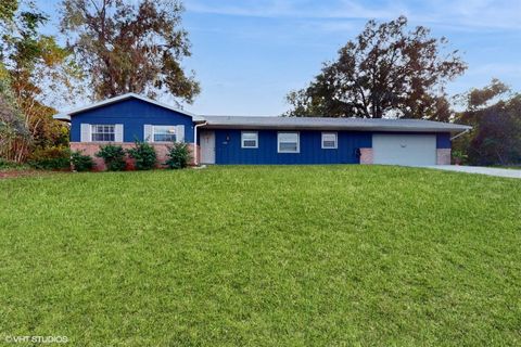 A home in DELAND