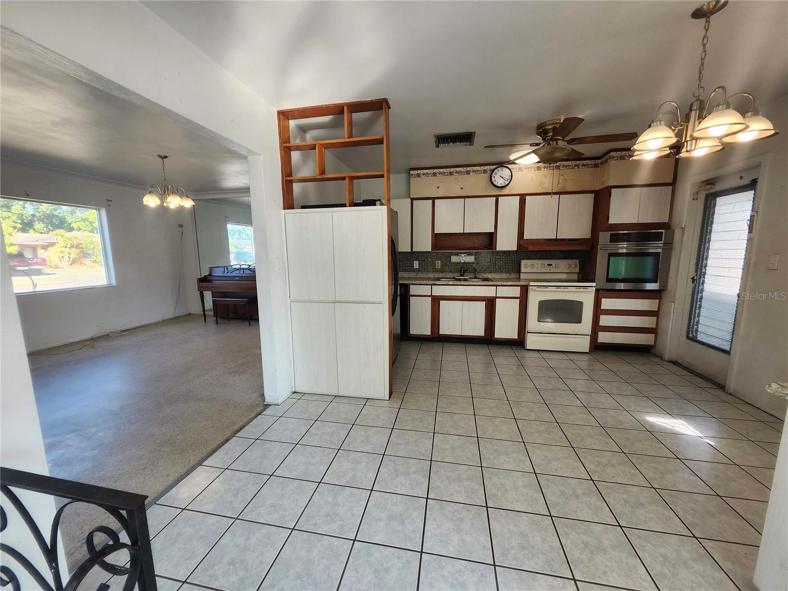 SIRMONS ESTATES - Residential