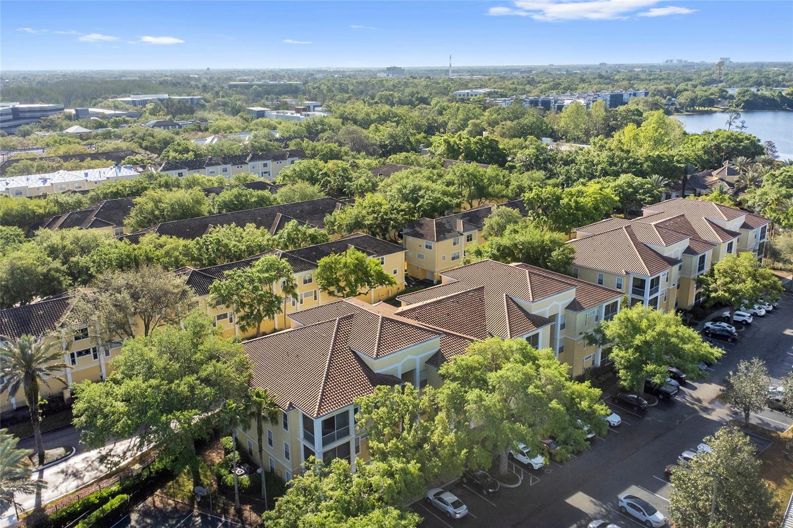 VISCONTI WEST BLDG 3 - Residential