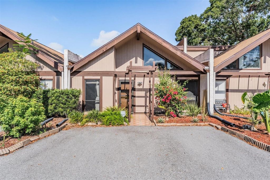 Photo of 4103 Muriel Place #5-D, Tampa, FL 33614 (MLS # TB8430314)