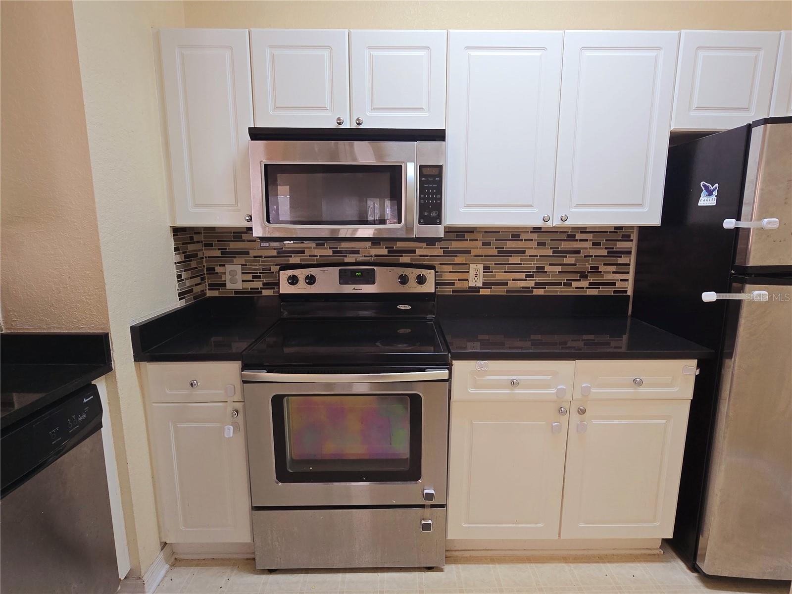 THE ENCLAVE AT RICHMOND PLACE - Residential Lease