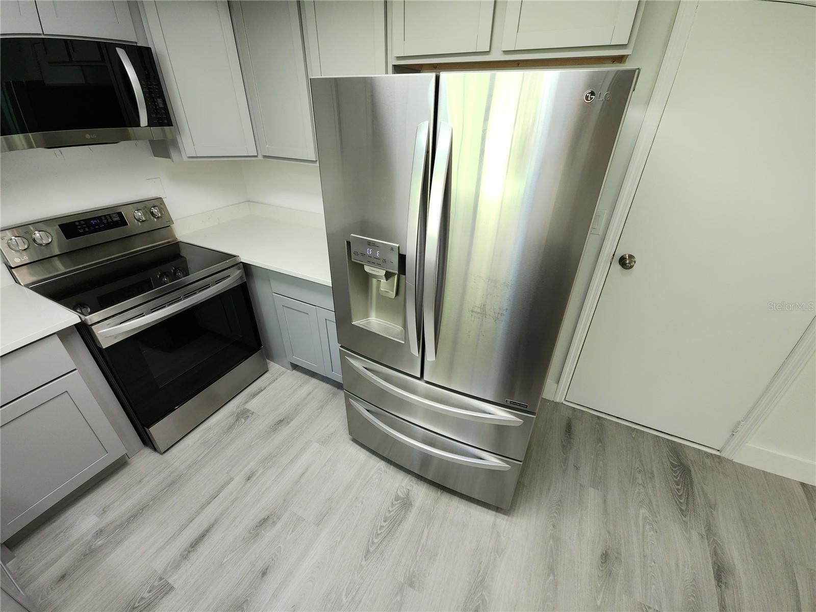 GOLFVIEW SEC 04 - Residential