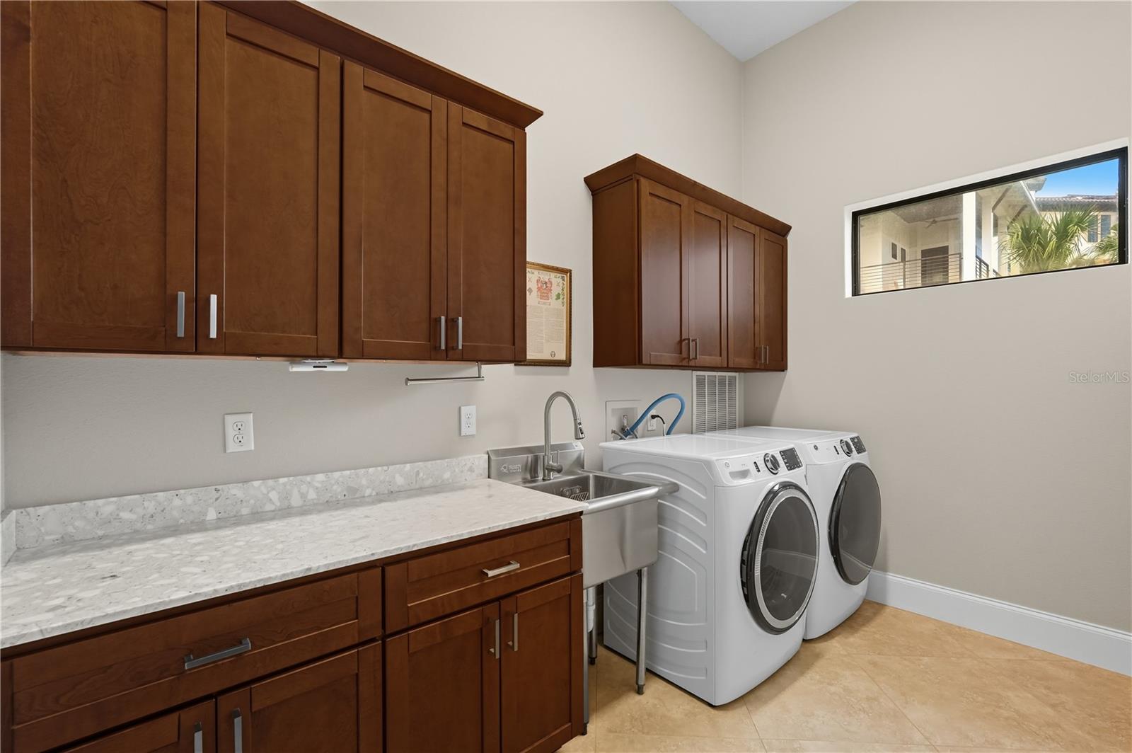 NORTHSHORE 4 - Residential