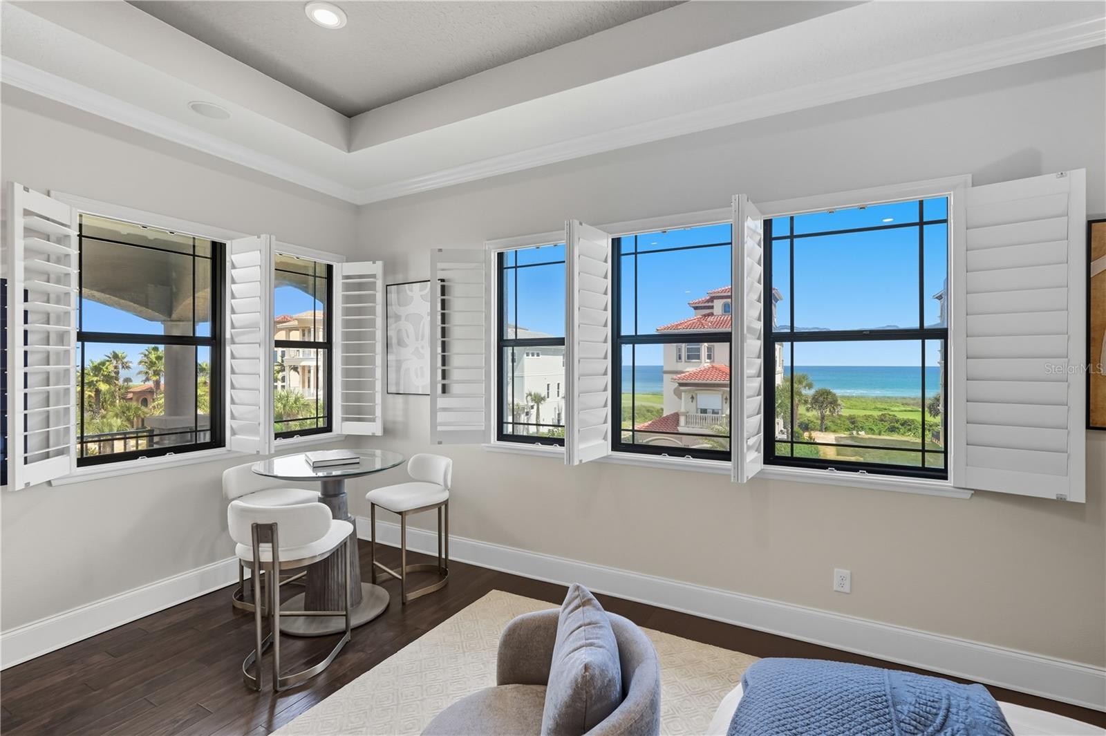 NORTHSHORE 4 - Residential