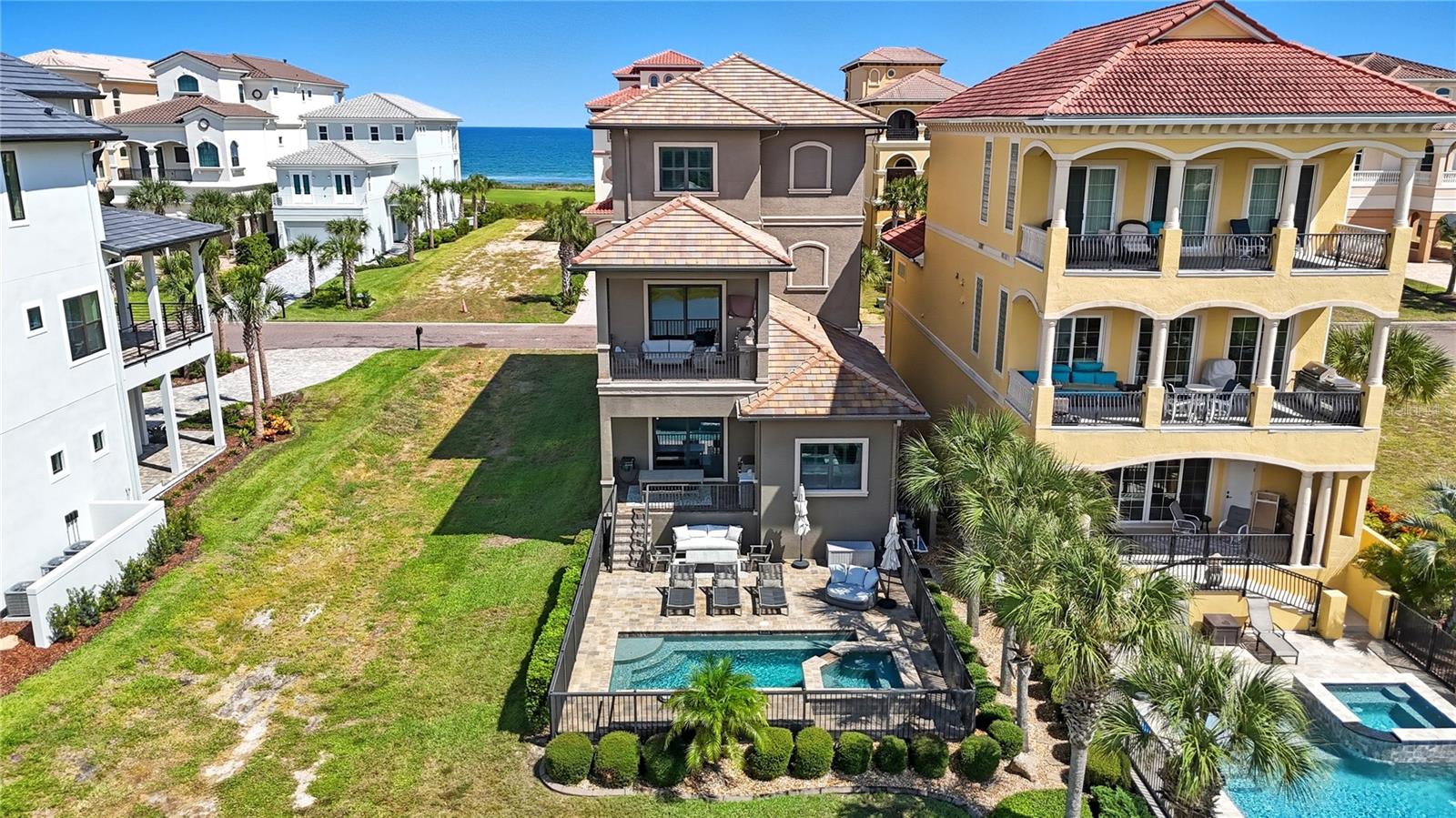 NORTHSHORE 4 - Residential