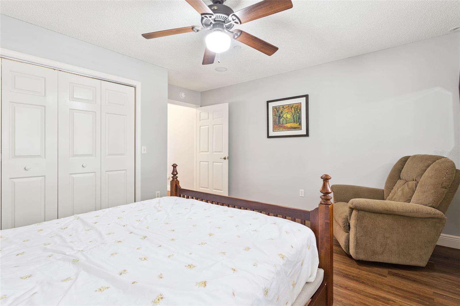 LADY LAKE VILLAS OF SPANISH SPGS CONDO U - Residential