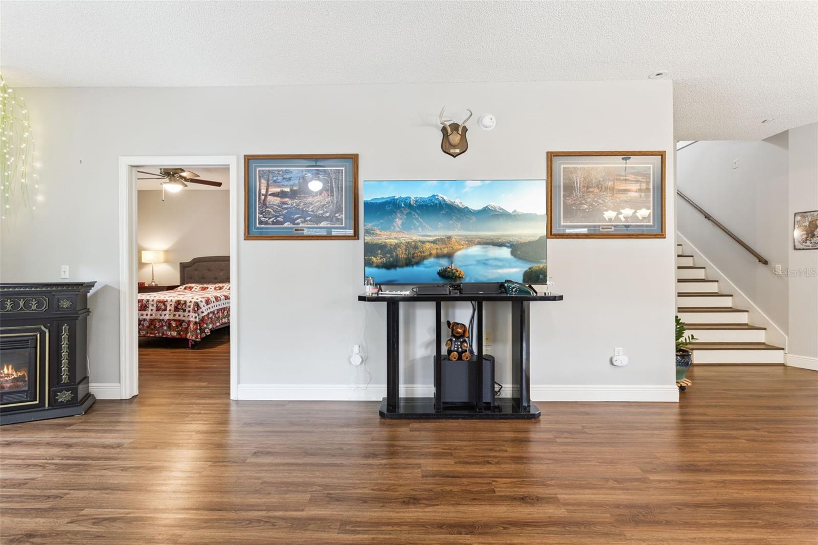 LADY LAKE VILLAS OF SPANISH SPGS CONDO U - Residential