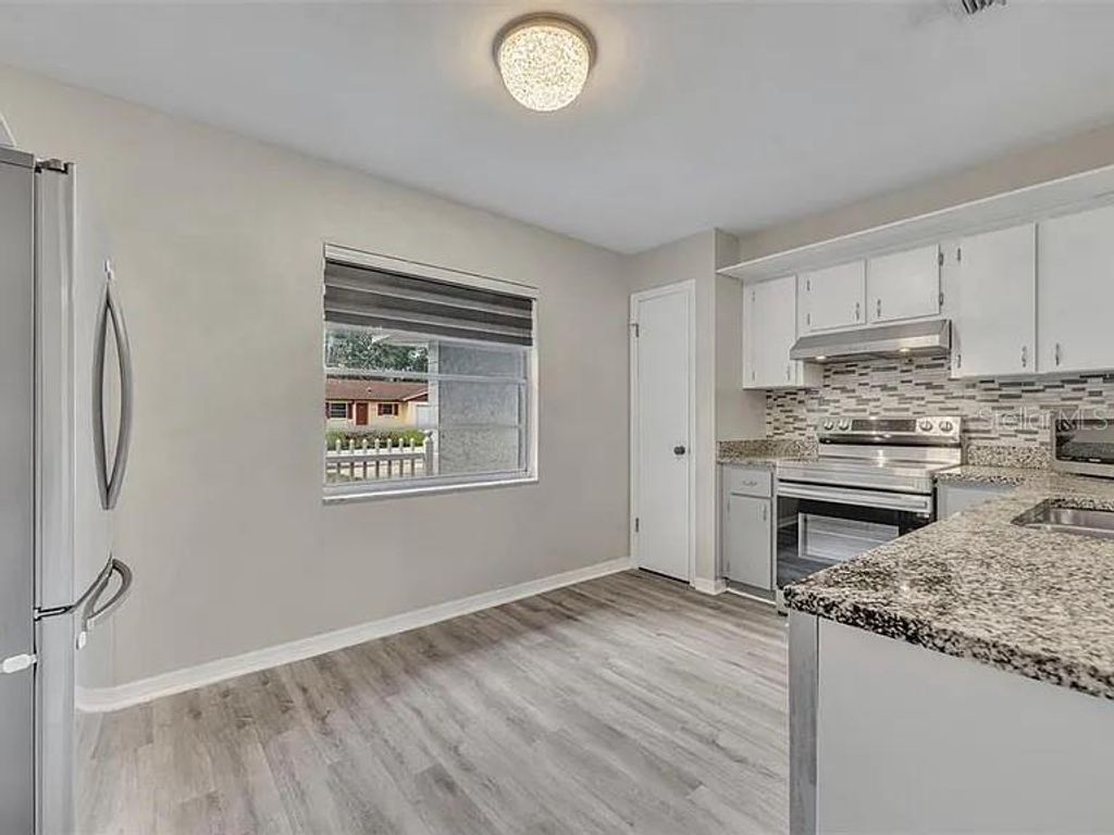Photo of 2715 N Dellwood Drive, Eustis, FL 32726 (MLS # O6354348)