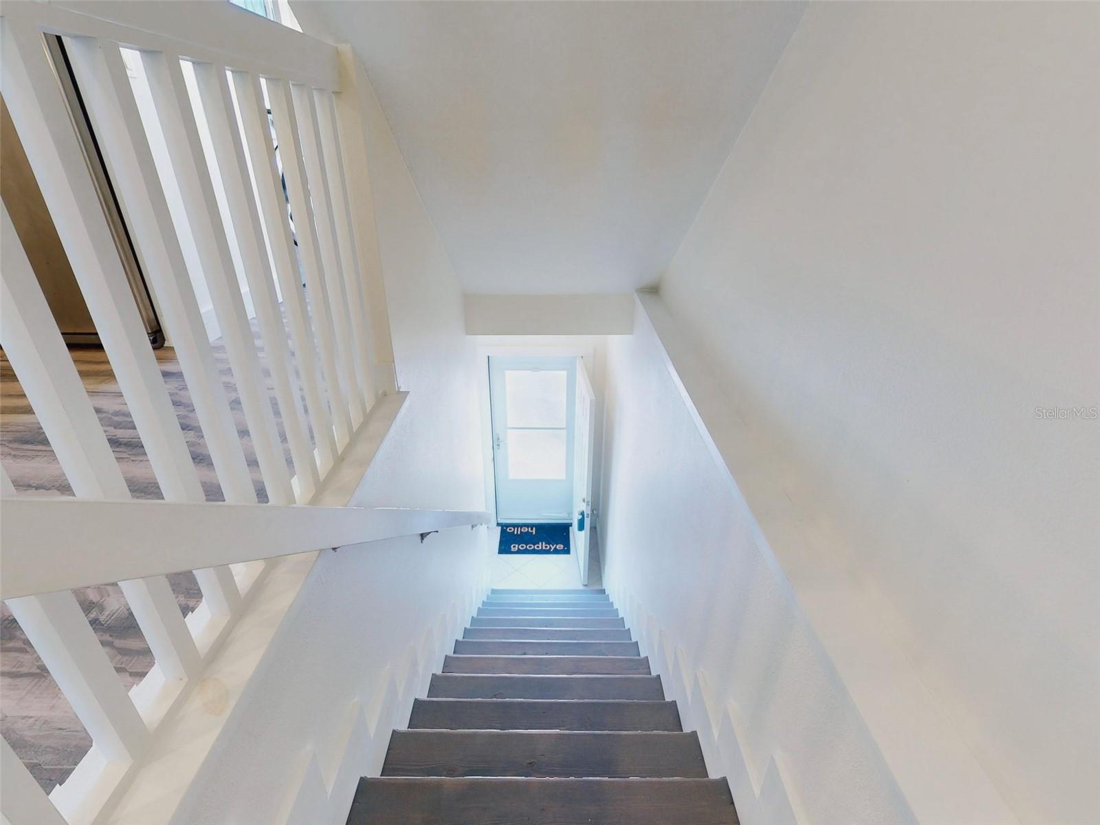 LIGHTHOUSE SHORES TWNHMS CONDO - Residential