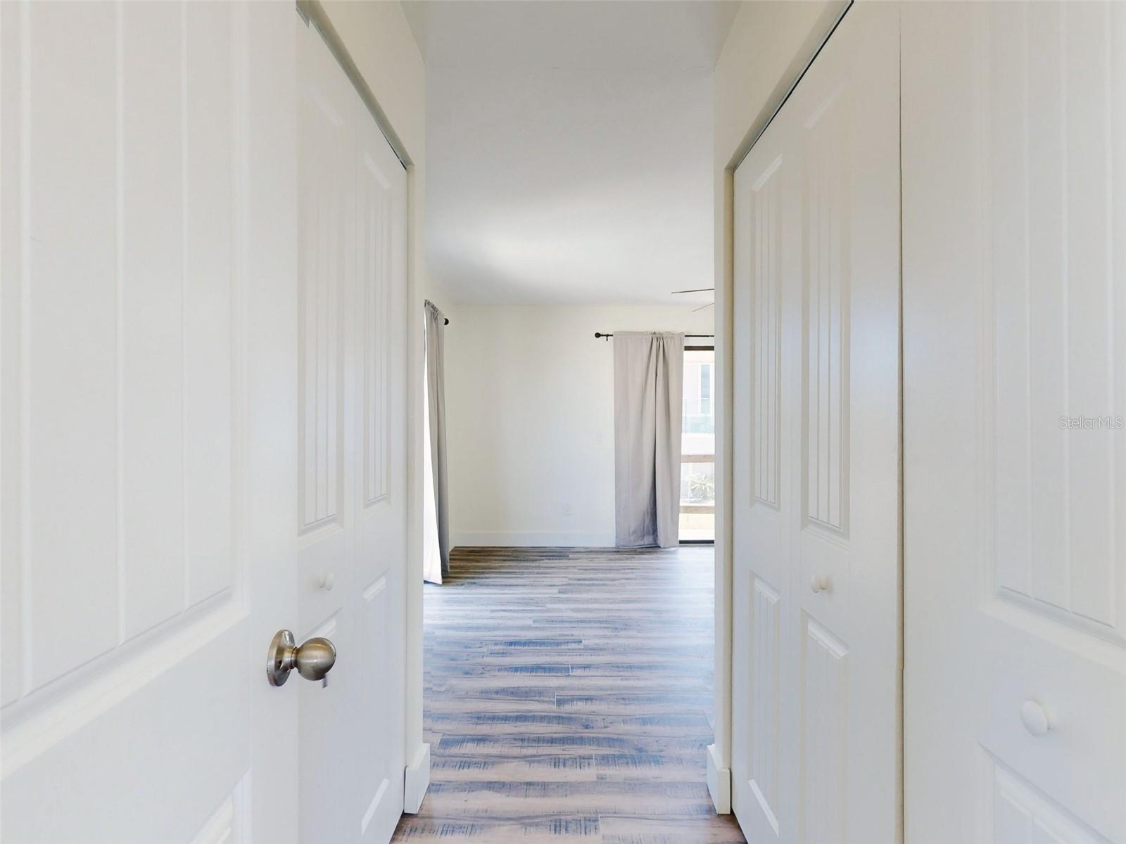 LIGHTHOUSE SHORES TWNHMS CONDO - Residential