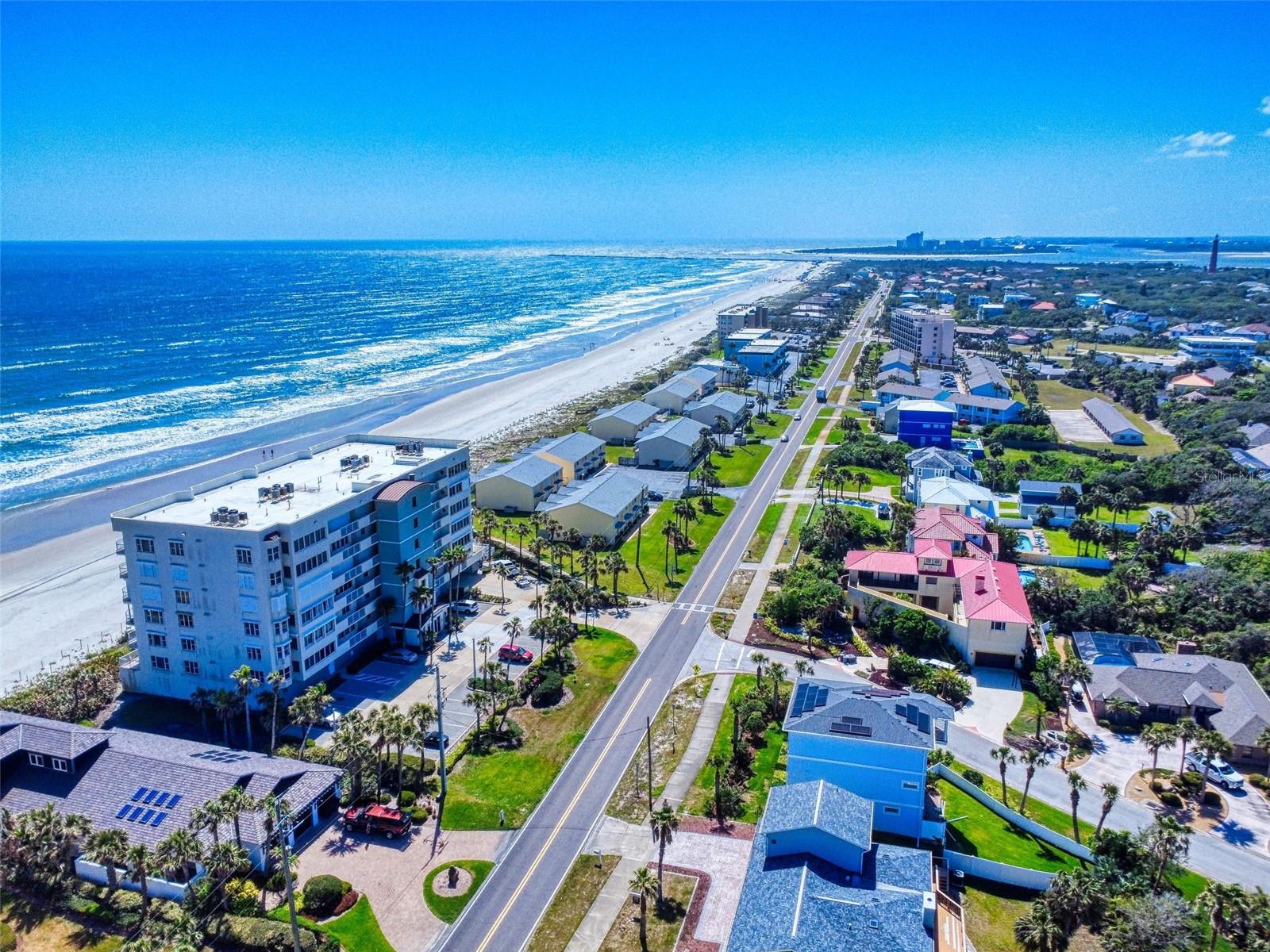 LIGHTHOUSE SHORES TWNHMS CONDO - Residential