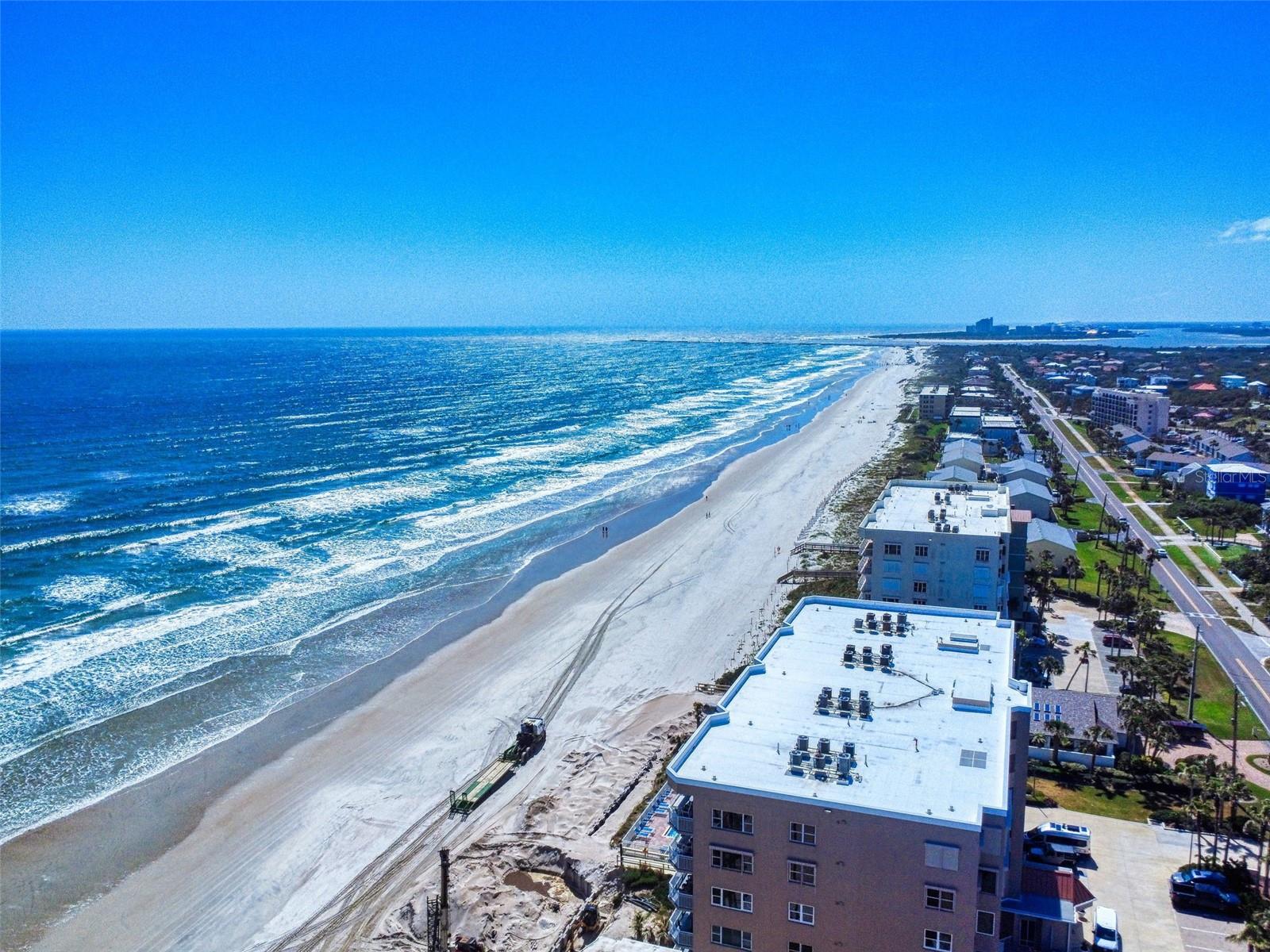 LIGHTHOUSE SHORES TWNHMS CONDO - Residential